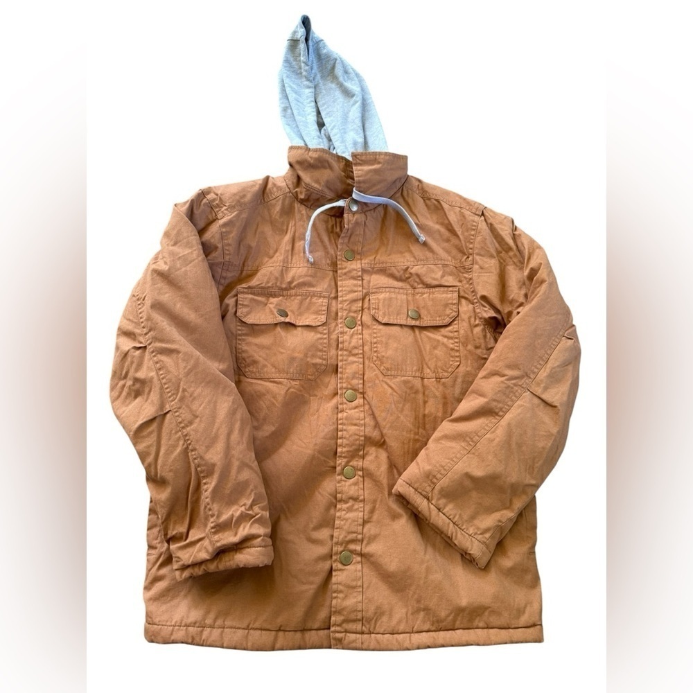 Men’s open Trail tan full quilted jacket with front snaps & hood. Size Medium
